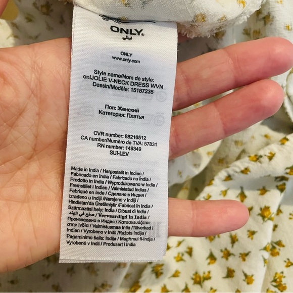 ONLY Jolie V-Neck Flutter Sleeve Midi Dress - Picture 6 of 7